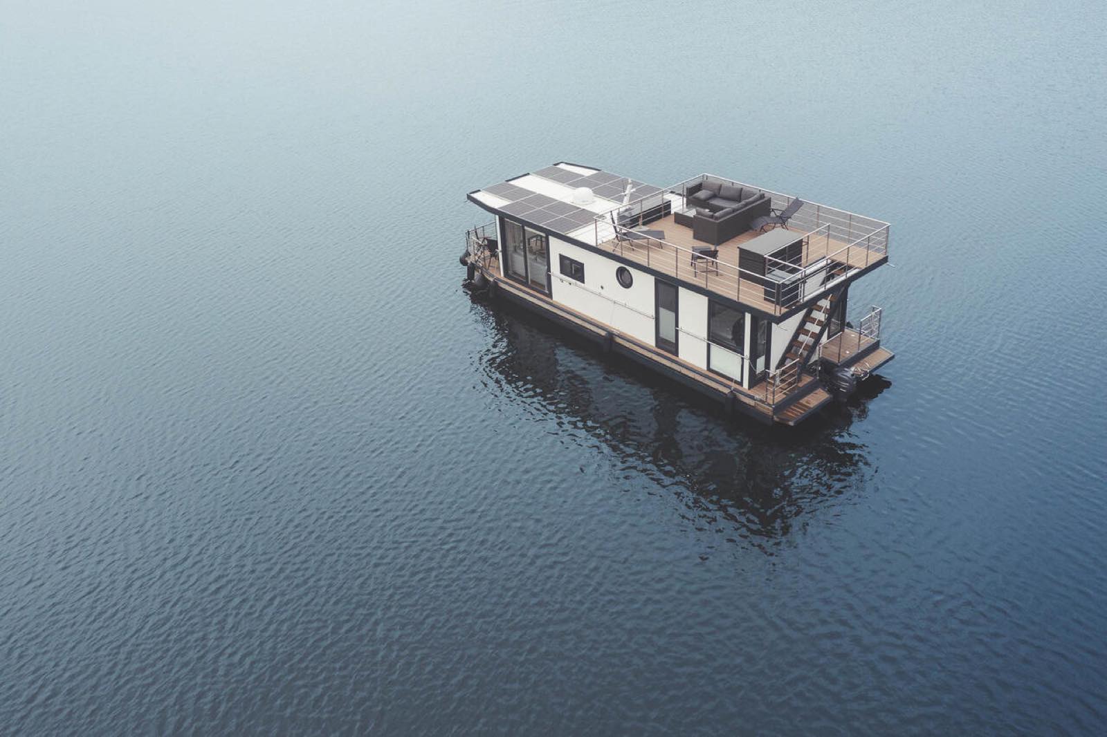 Hausboot Ananda – Außenansicht