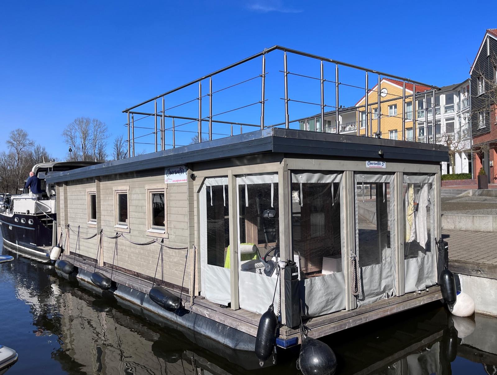 Hausboot CW 3 – Außenansicht