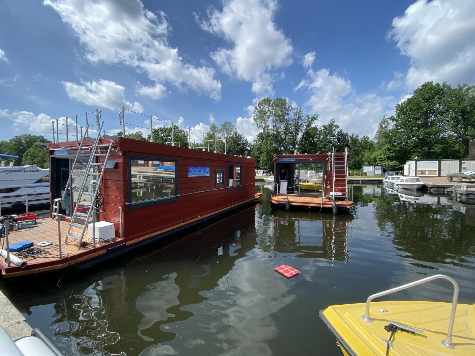 Hausboot CW 4 – Außenansicht