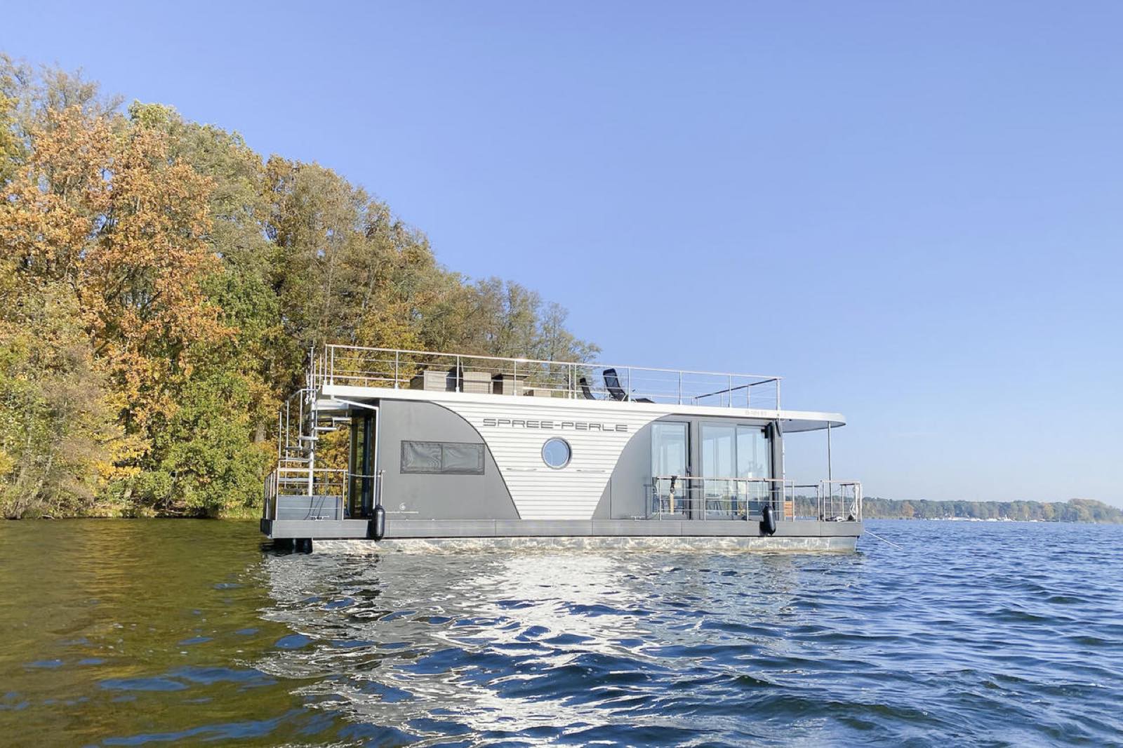 Hausboot spreeperle – Außenansicht