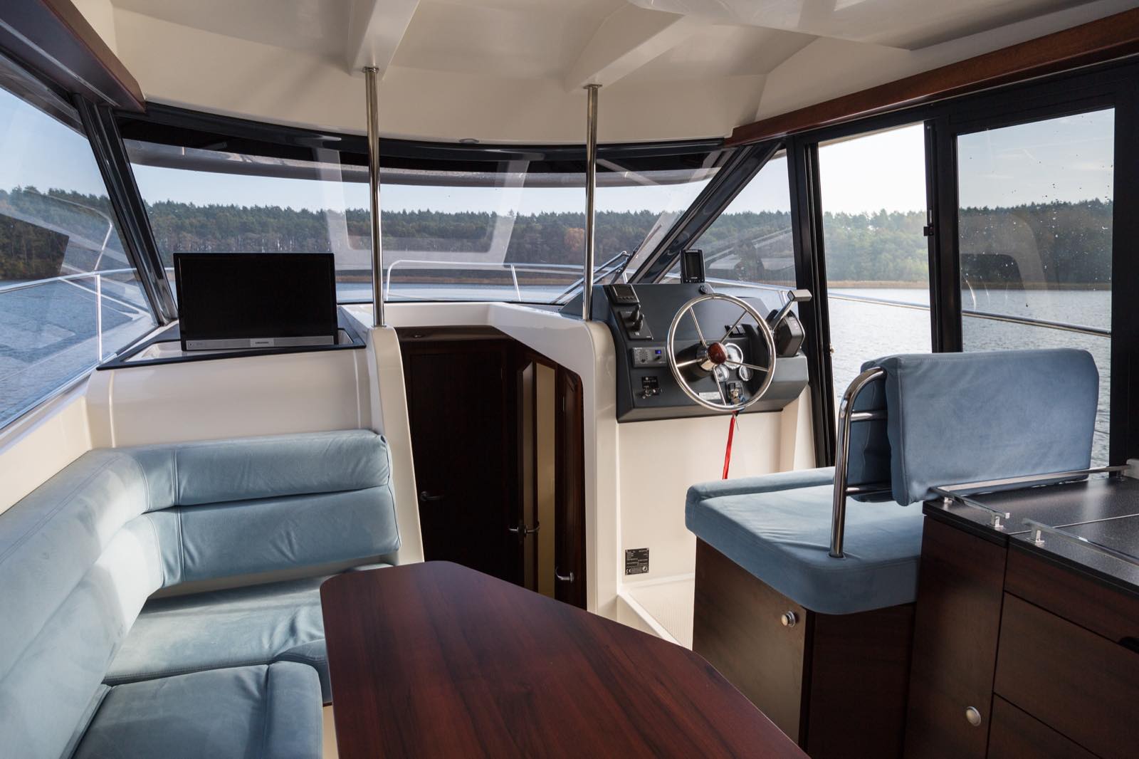 Hausboot wieder`n Max – an Bord