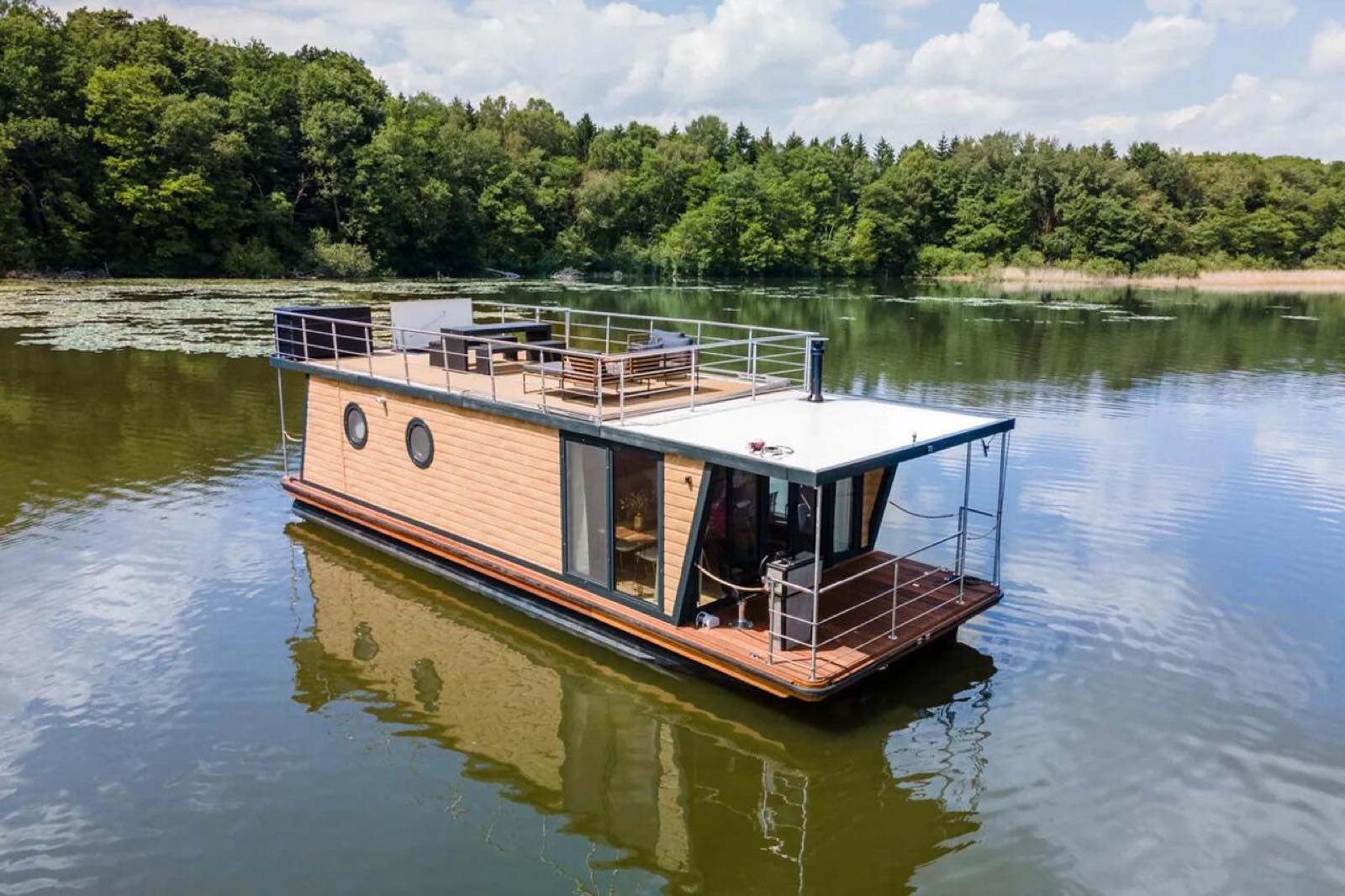 Hausboot Dawn – an Bord